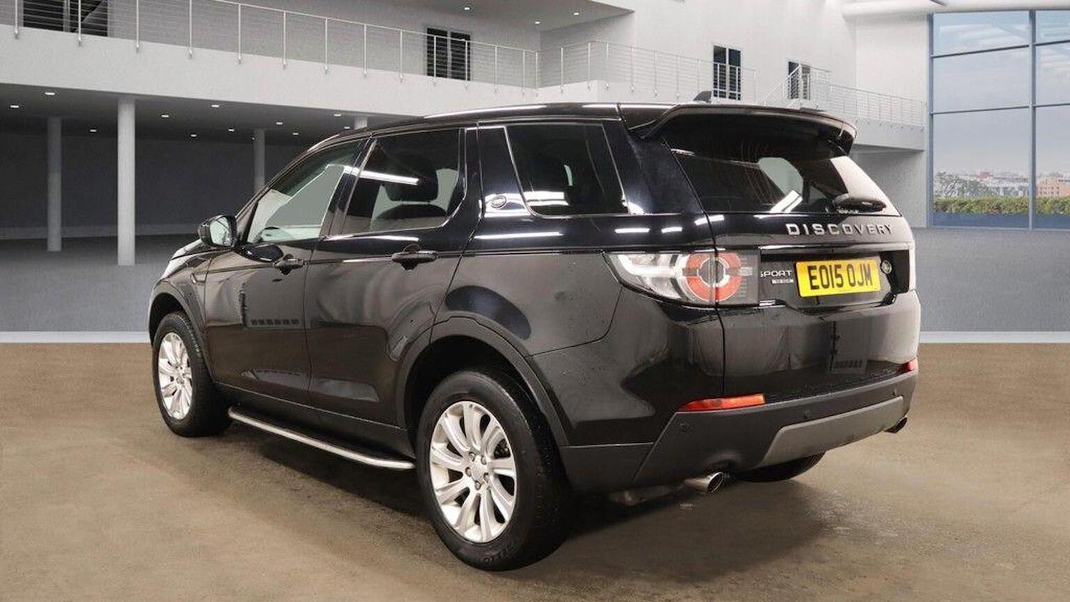 Used Land Rover Discovery Sport 2015 for sale - 76164554: Photo 4