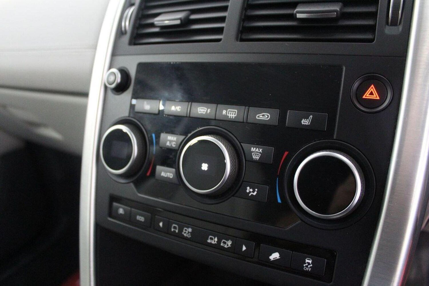 Used Land Rover Discovery Sport 2015 for sale - 76164554: Photo 44