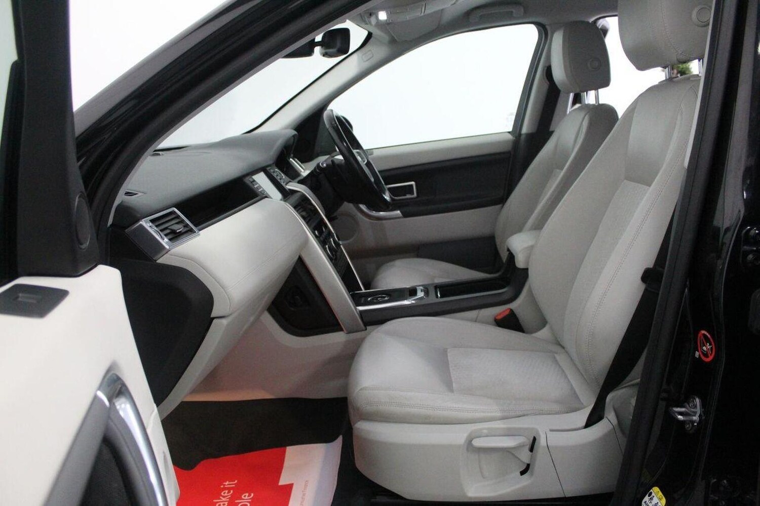 Used Land Rover Discovery Sport 2015 for sale - 76164554: Photo 54