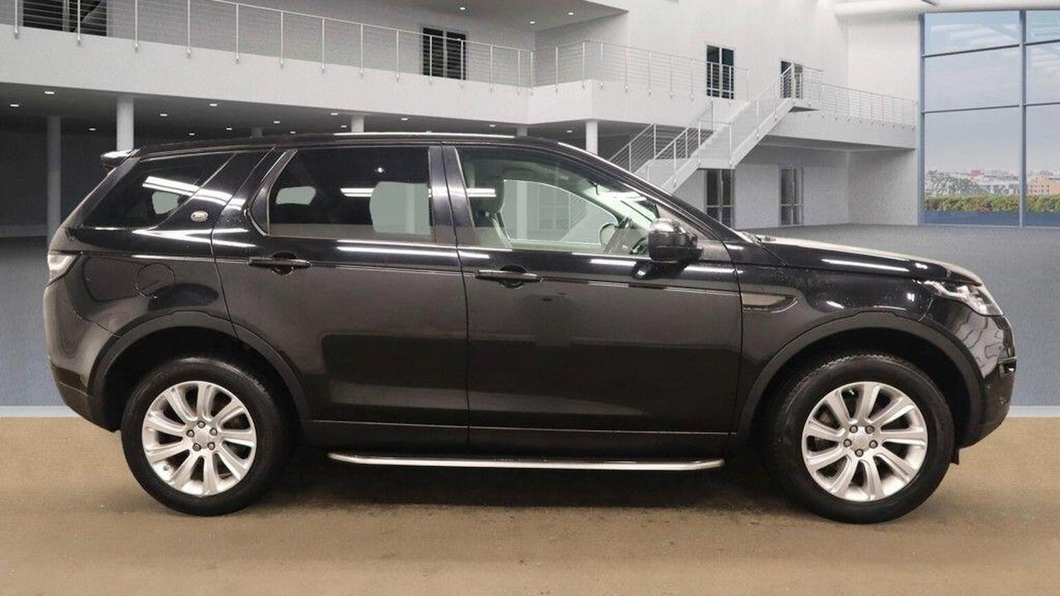 Used Land Rover Discovery Sport 2015 for sale - 76164554: Photo 7