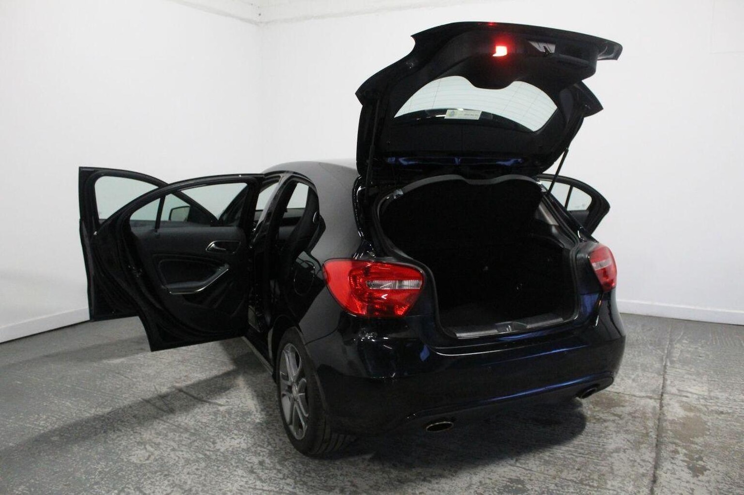 Used Mercedes-Benz A-Class 2015 for sale - 76821609: Photo 20