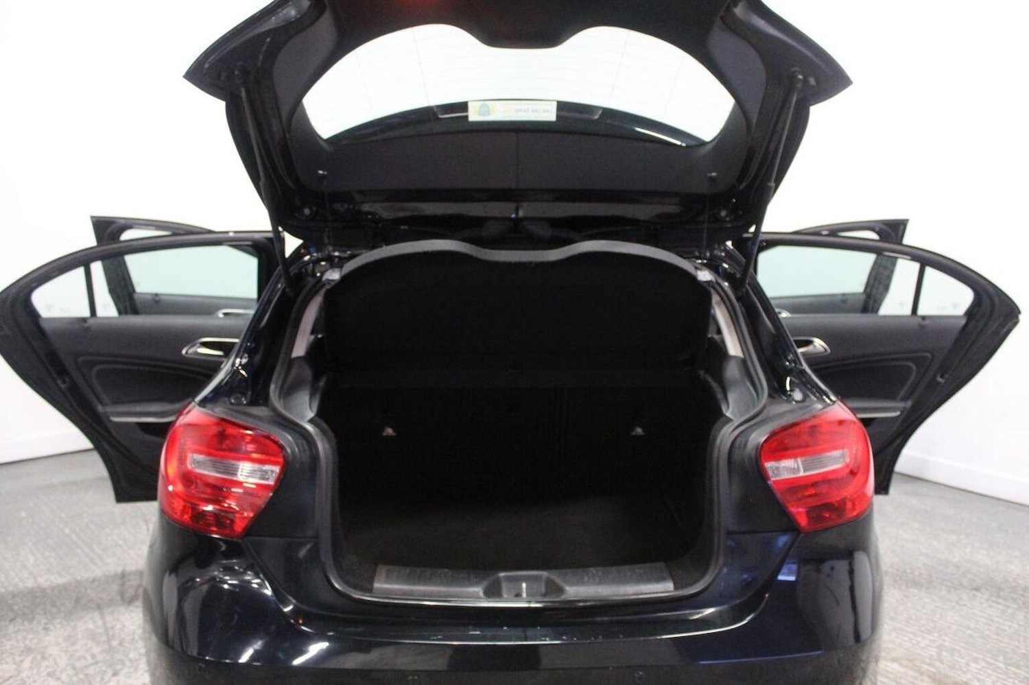 Used Mercedes-Benz A-Class 2015 for sale - 76821609: Photo 23