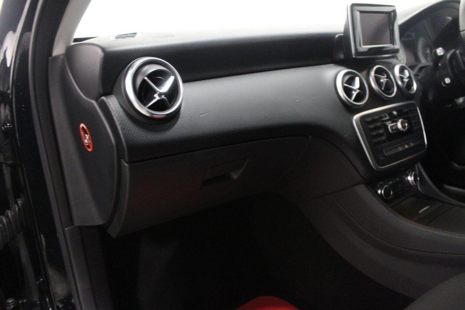 Used Mercedes-Benz A-Class 2015 for sale - 76821609: Photo 30