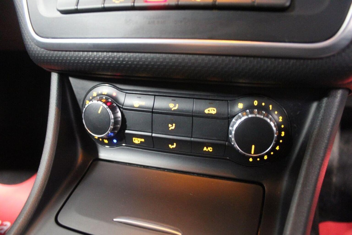 Used Mercedes-Benz A-Class 2015 for sale - 76821609: Photo 40