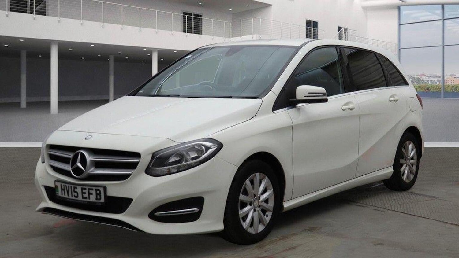 Used Mercedes-Benz B-Class 2015 for sale - 76126370: Photo 2