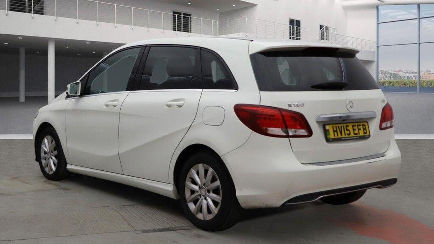 Used Mercedes-Benz B-Class 2015 for sale - 76126370: Photo 4