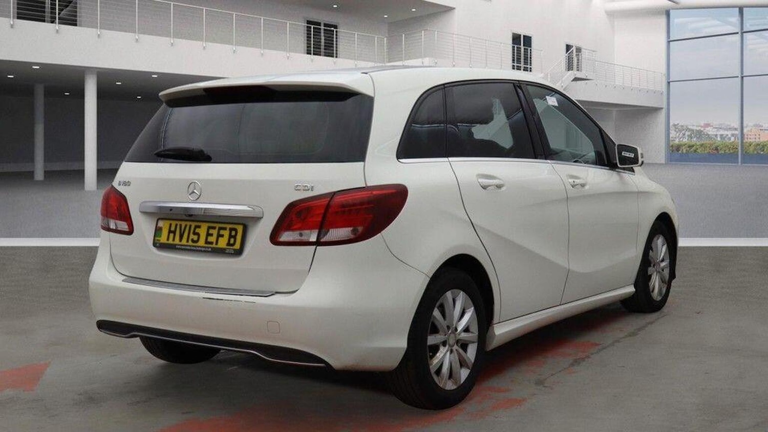 Used Mercedes-Benz B-Class 2015 for sale - 76126370: Photo 5