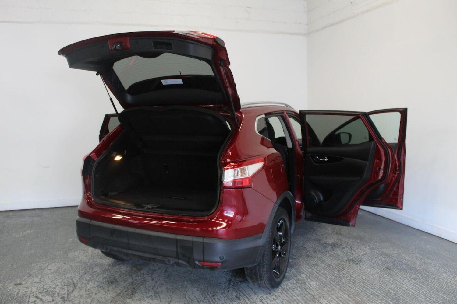 Used Nissan Qashqai 2016 for sale - 77140621: Photo 22