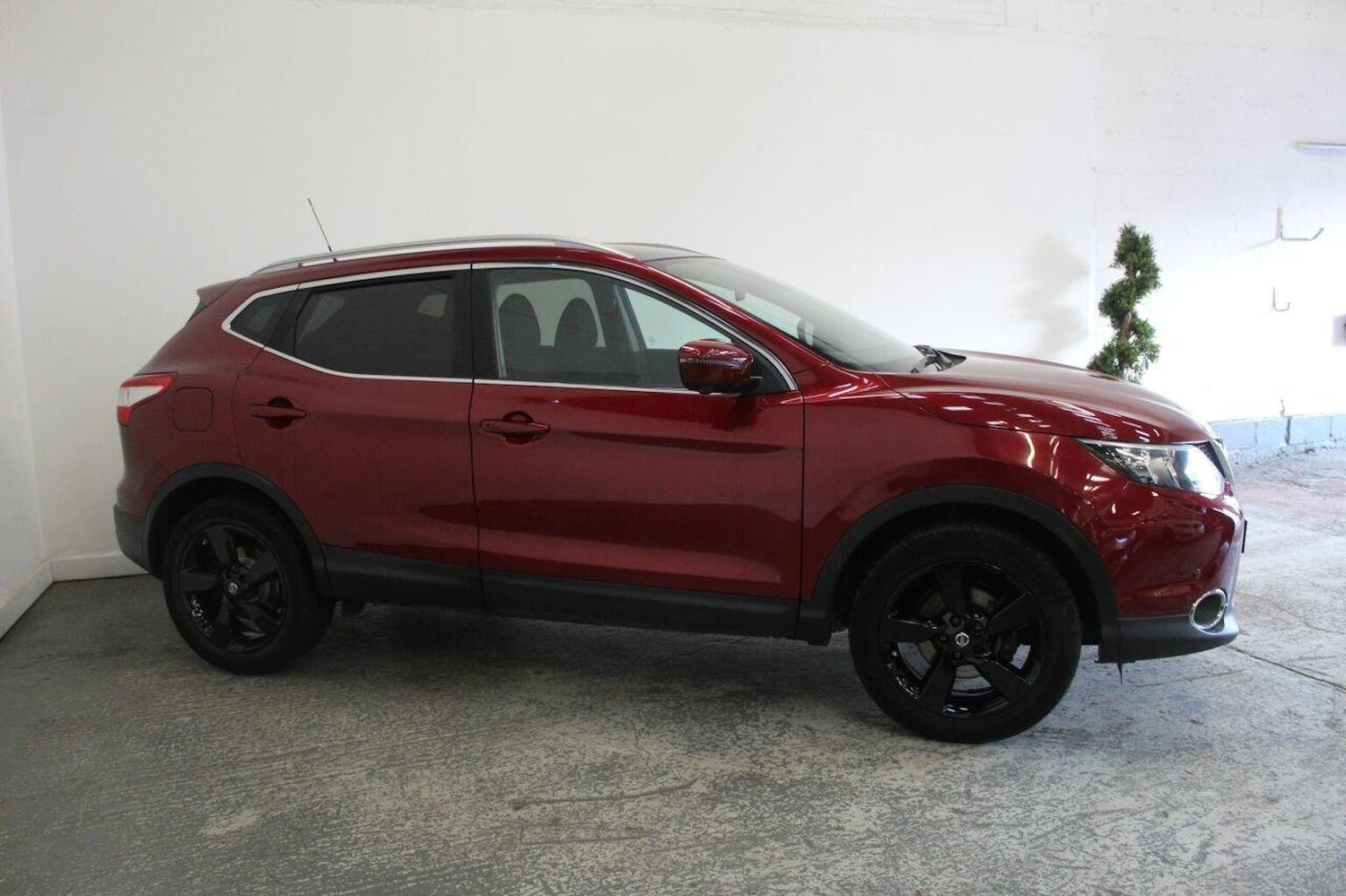 Used Nissan Qashqai 2016 for sale - 77140621: Photo 4