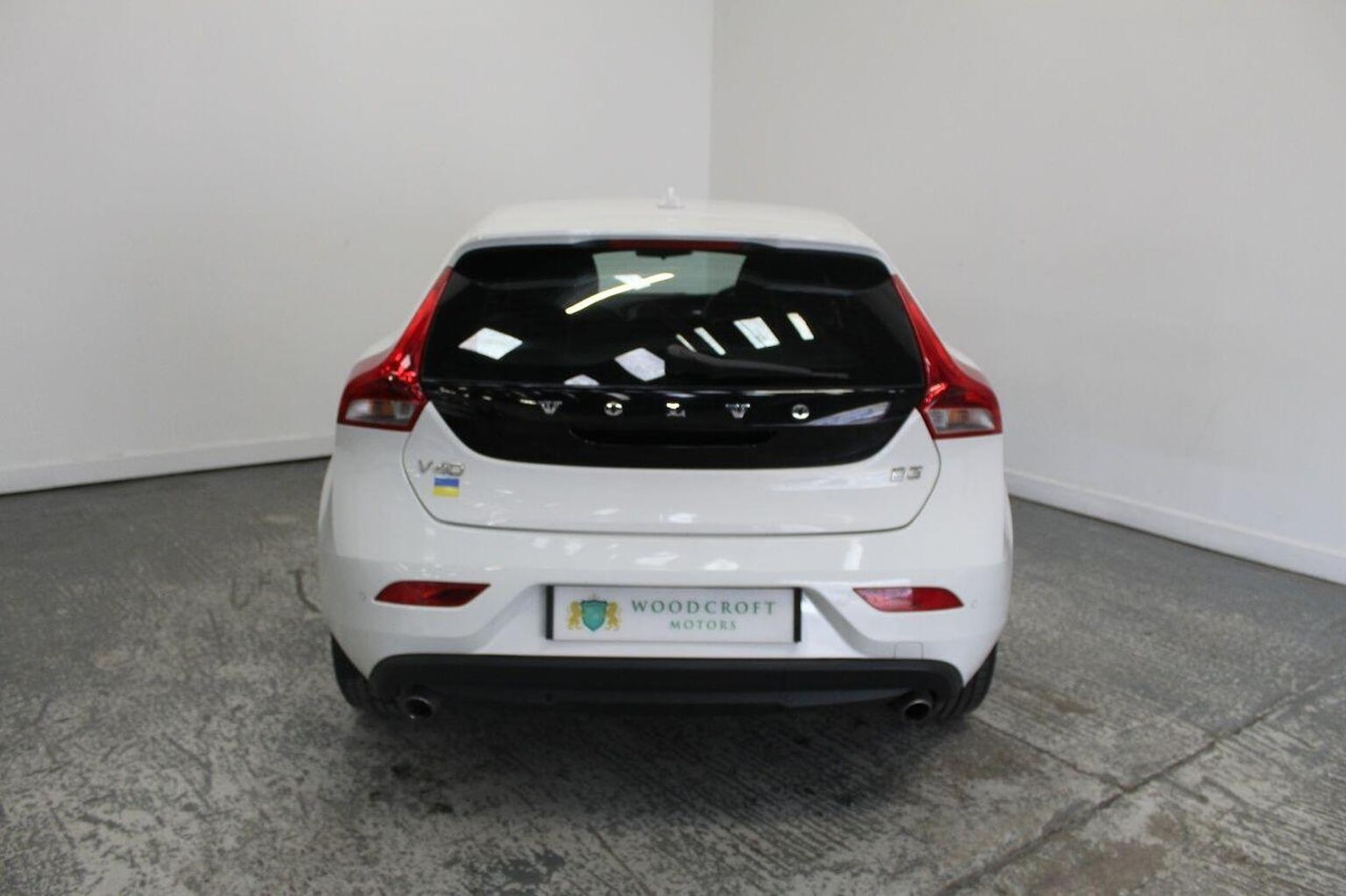 Used Volvo V40 2015 for sale - 76444439: Photo 14