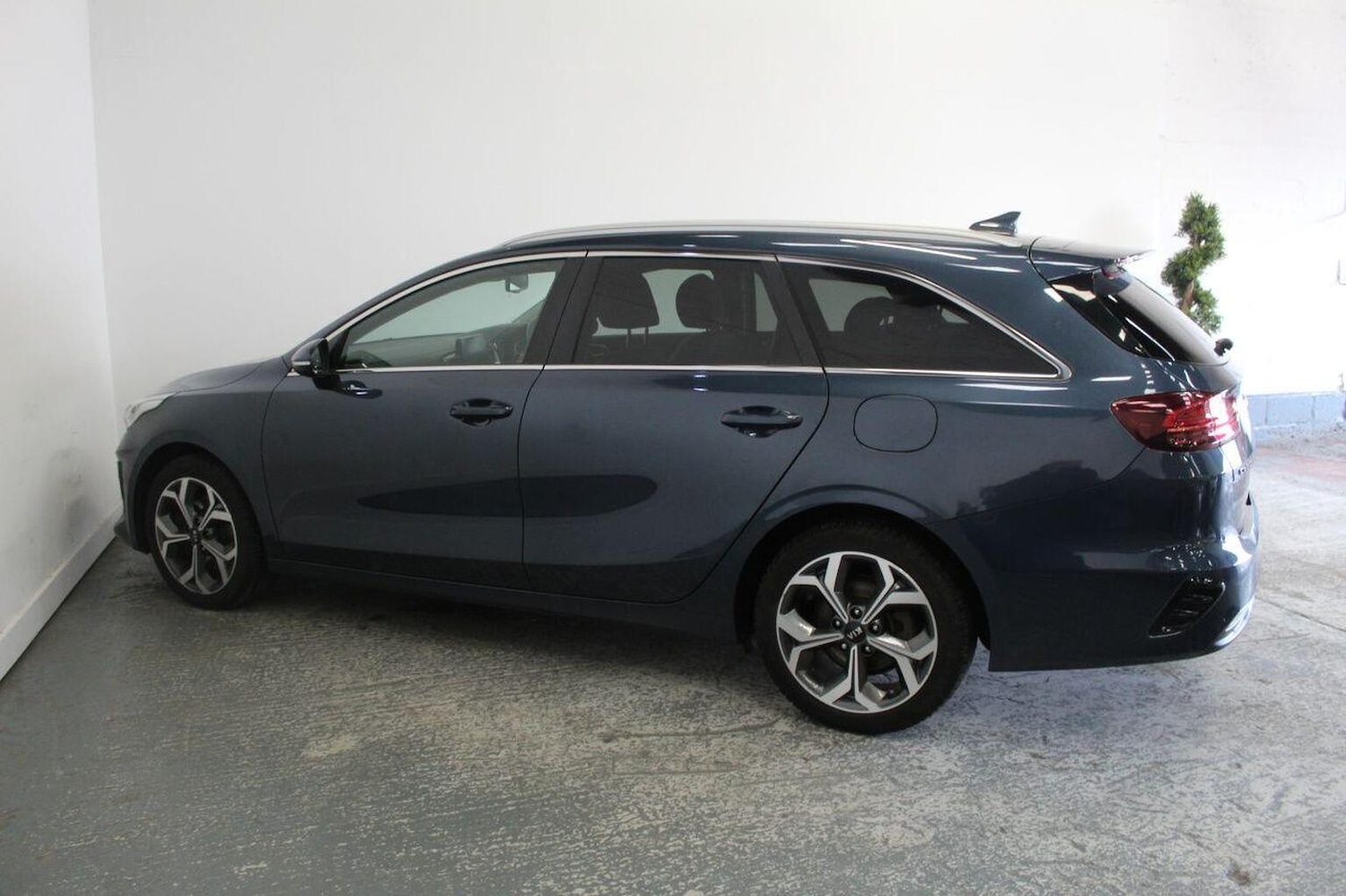 Used Kia Ceed 2018 for sale - 76656000: Photo 10