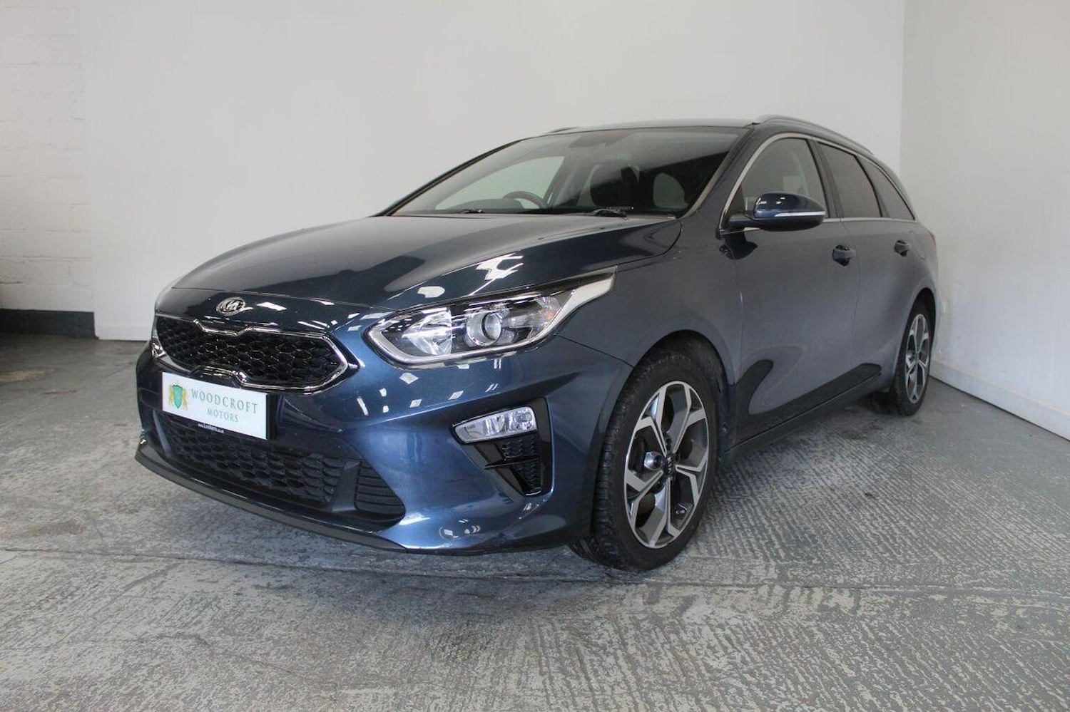 Used Kia Ceed 2018 for sale - 76656000: Photo 2