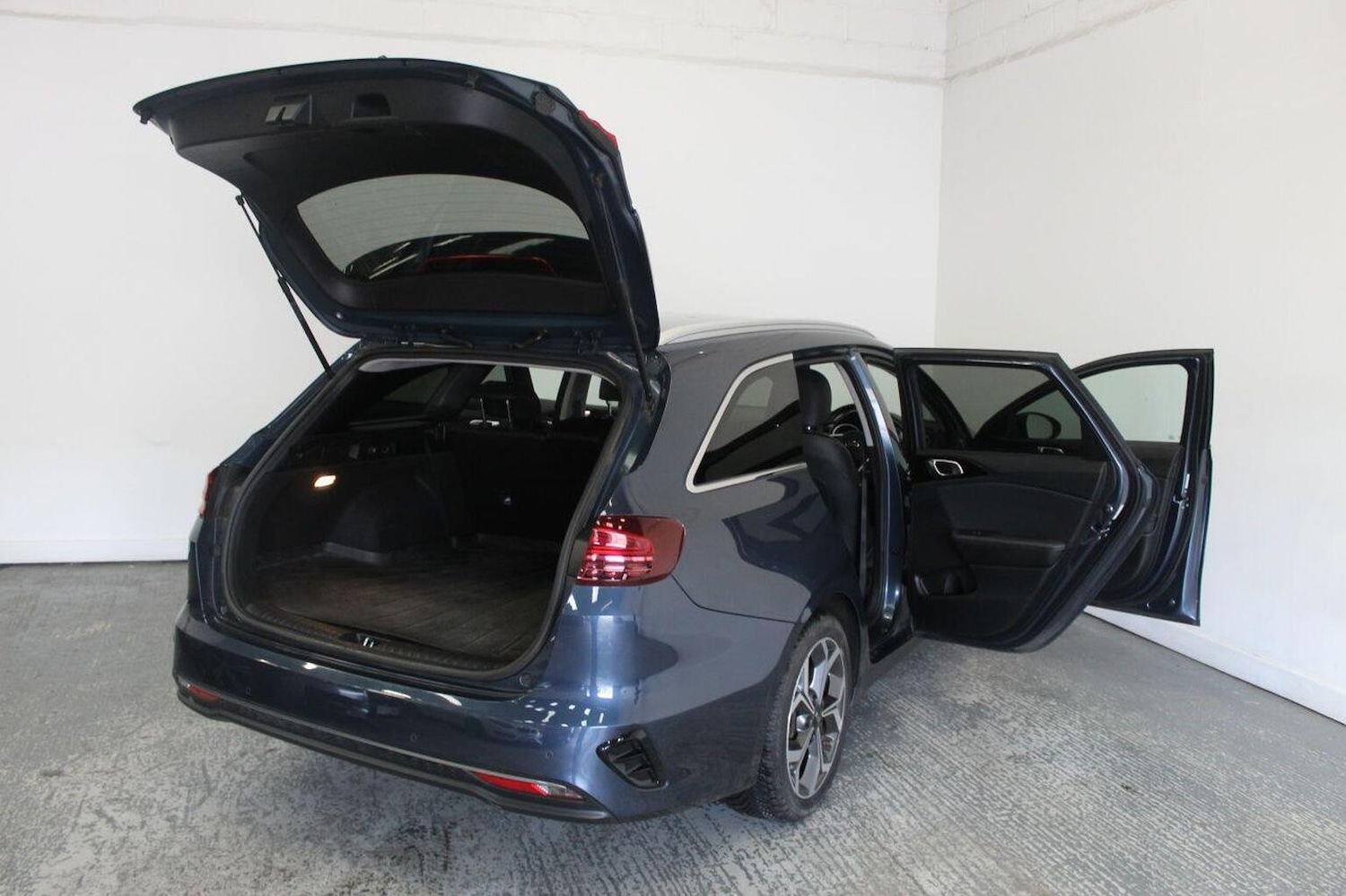 Used Kia Ceed 2018 for sale - 76656000: Photo 20