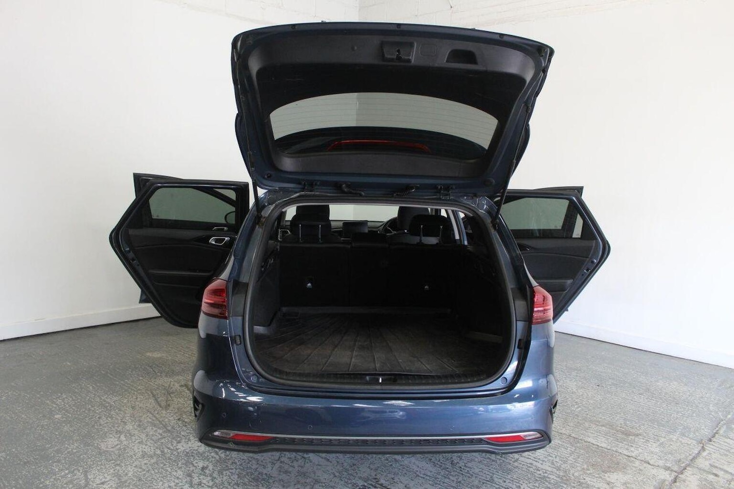 Used Kia Ceed 2018 for sale - 76656000: Photo 21