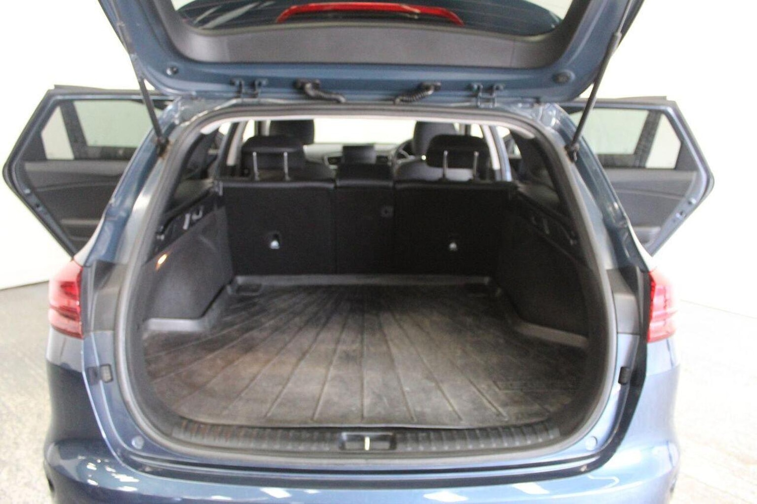 Used Kia Ceed 2018 for sale - 76656000: Photo 22