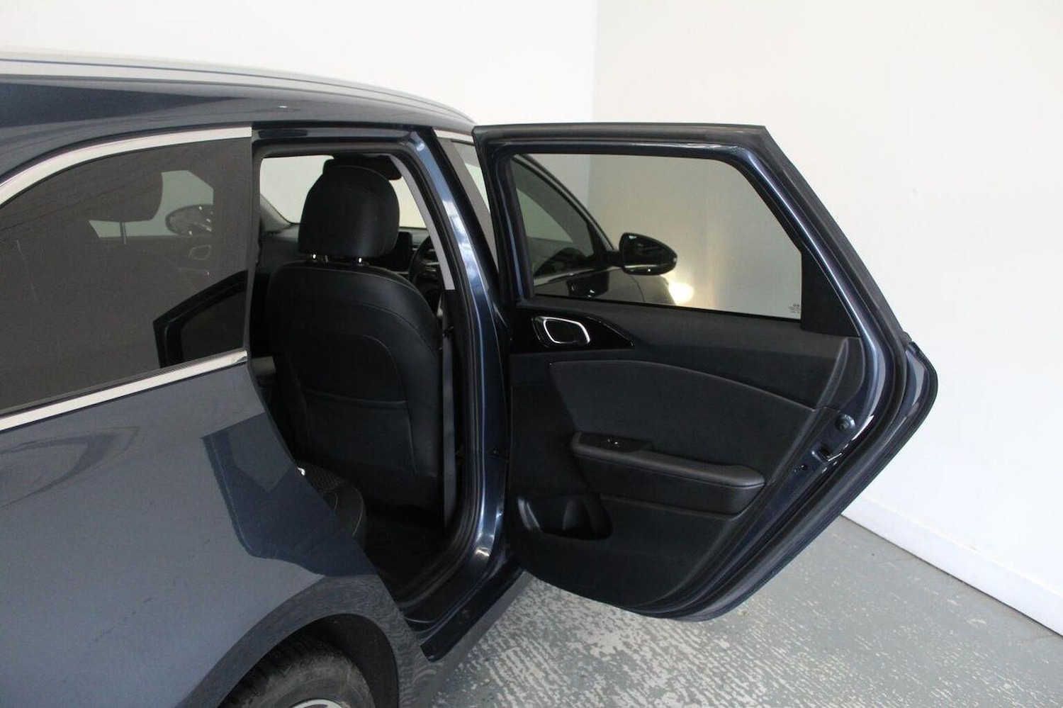 Used Kia Ceed 2018 for sale - 76656000: Photo 24