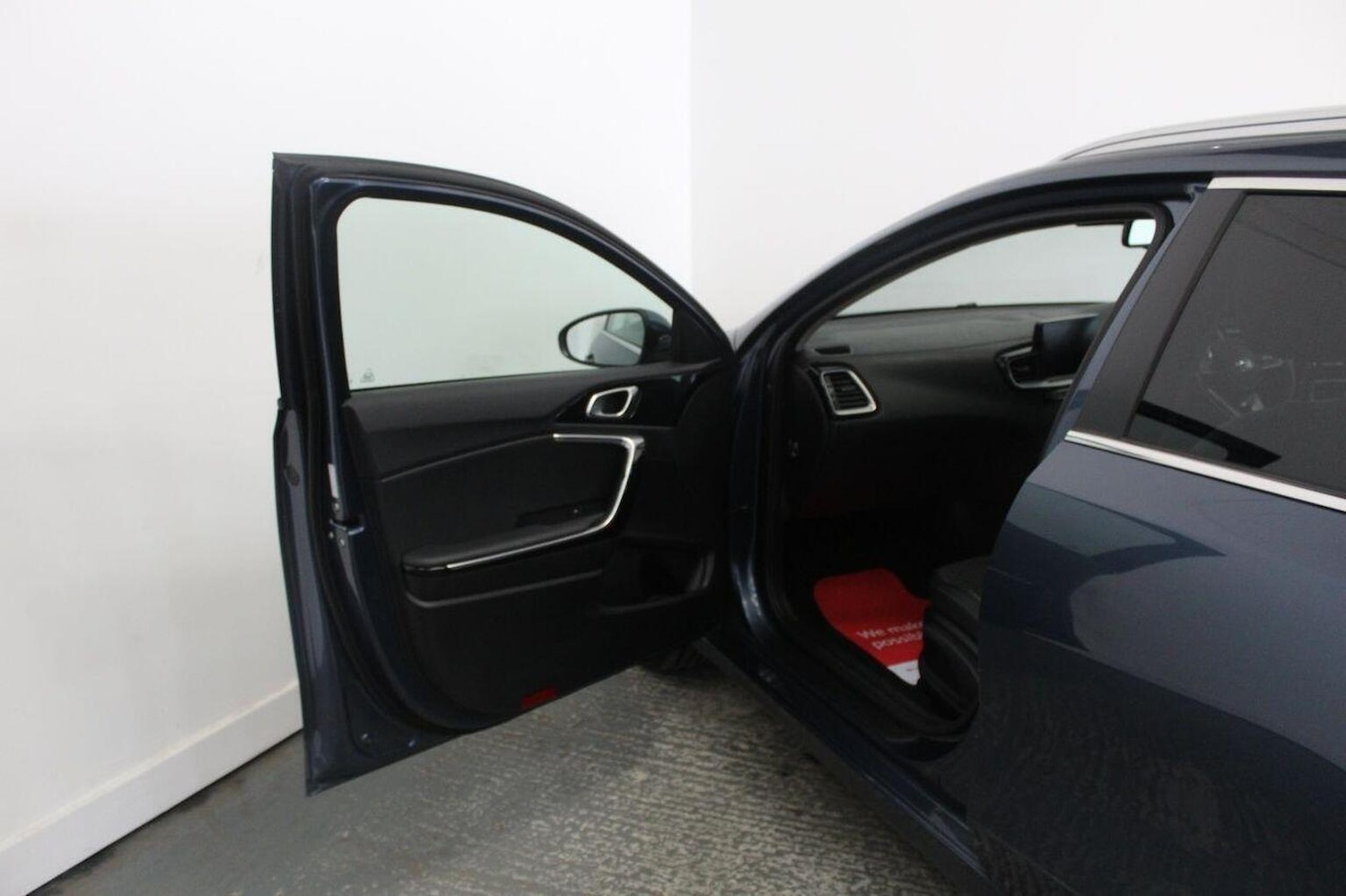 Used Kia Ceed 2018 for sale - 76656000: Photo 25