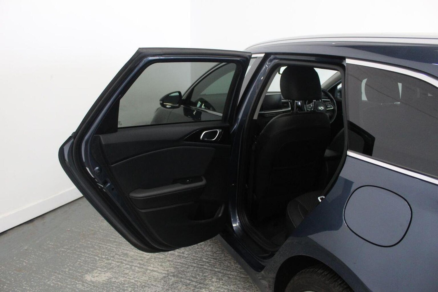 Used Kia Ceed 2018 for sale - 76656000: Photo 26