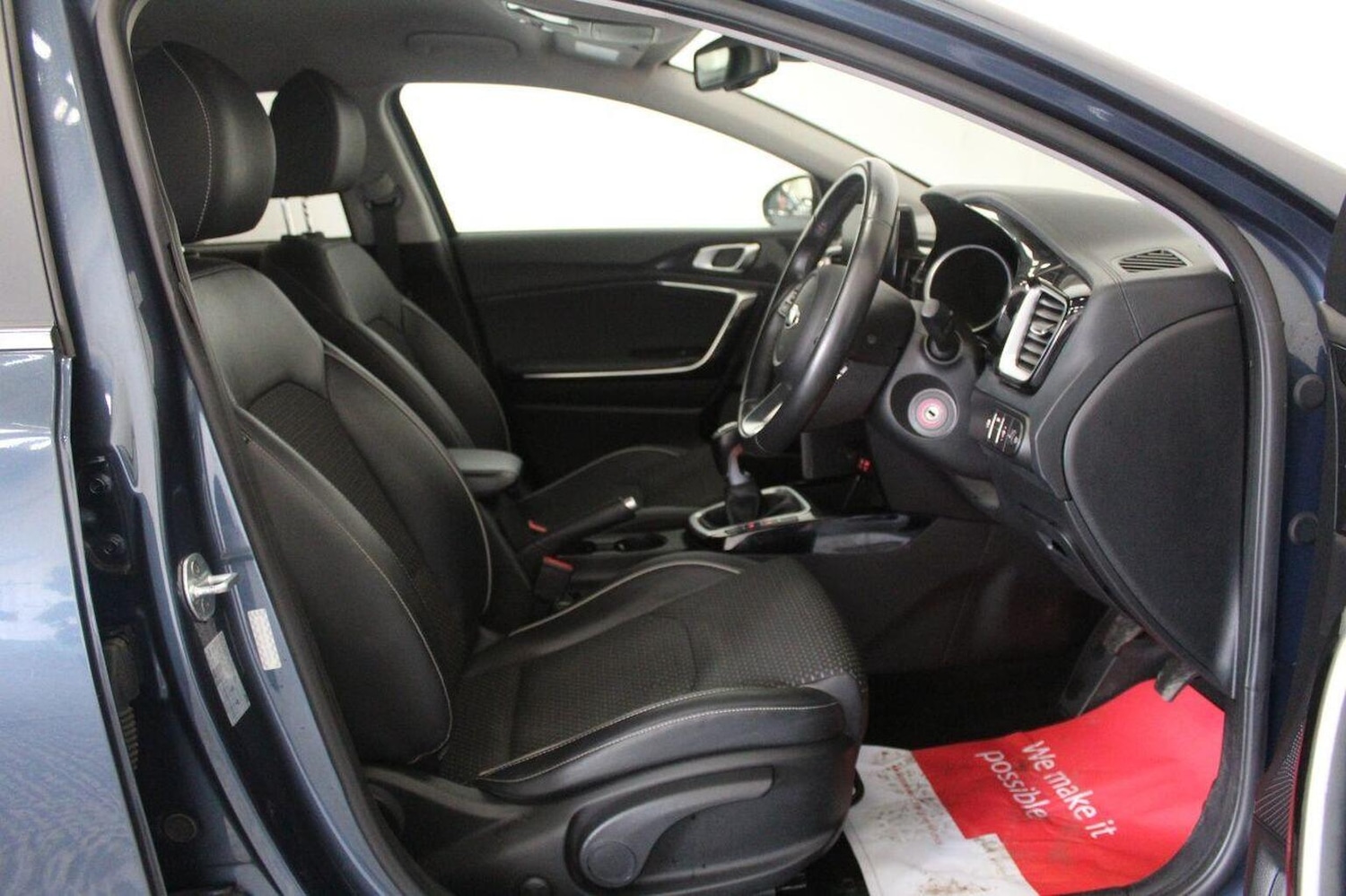 Used Kia Ceed 2018 for sale - 76656000: Photo 28