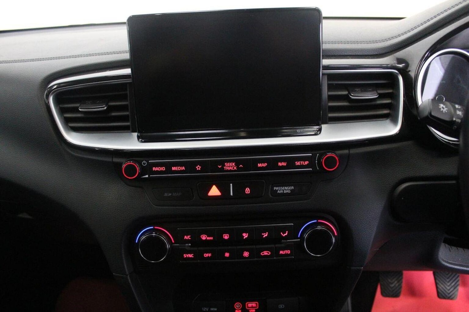 Used Kia Ceed 2018 for sale - 76656000: Photo 31