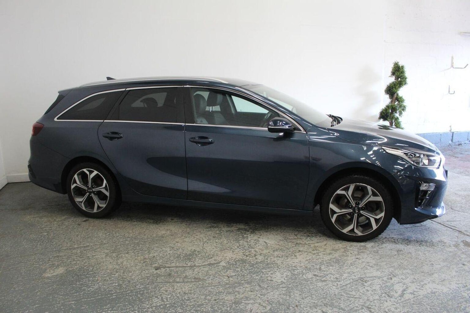 Used Kia Ceed 2018 for sale - 76656000: Photo 4
