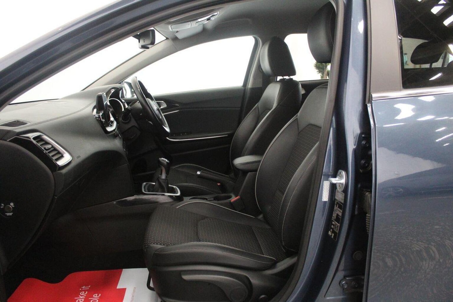 Used Kia Ceed 2018 for sale - 76656000: Photo 48