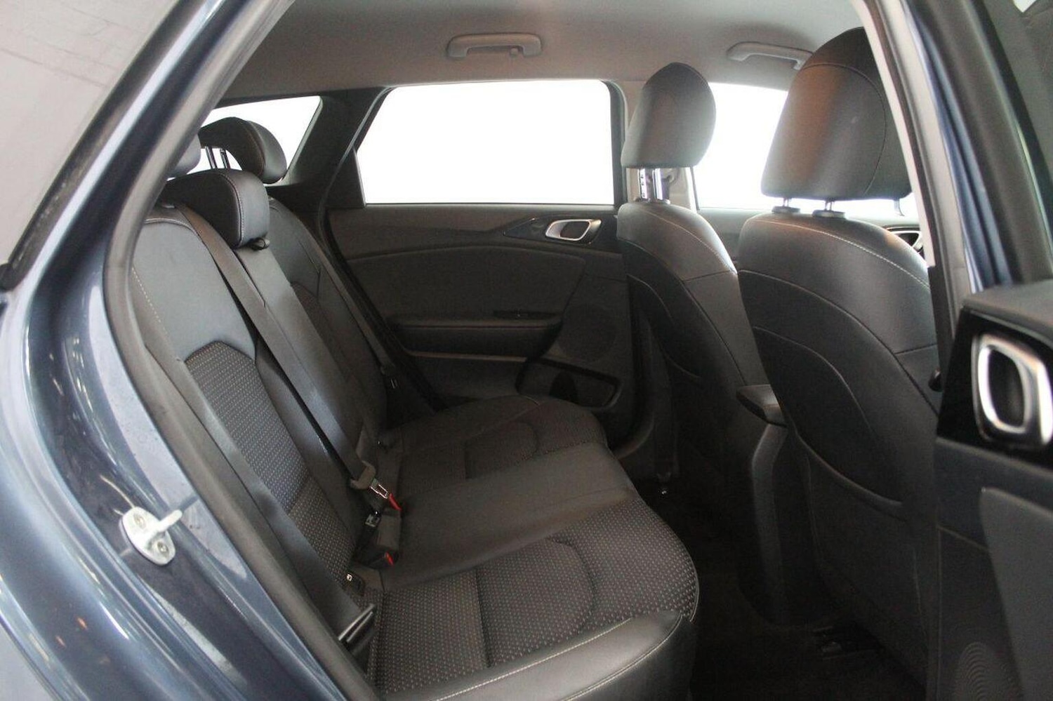 Used Kia Ceed 2018 for sale - 76656000: Photo 51