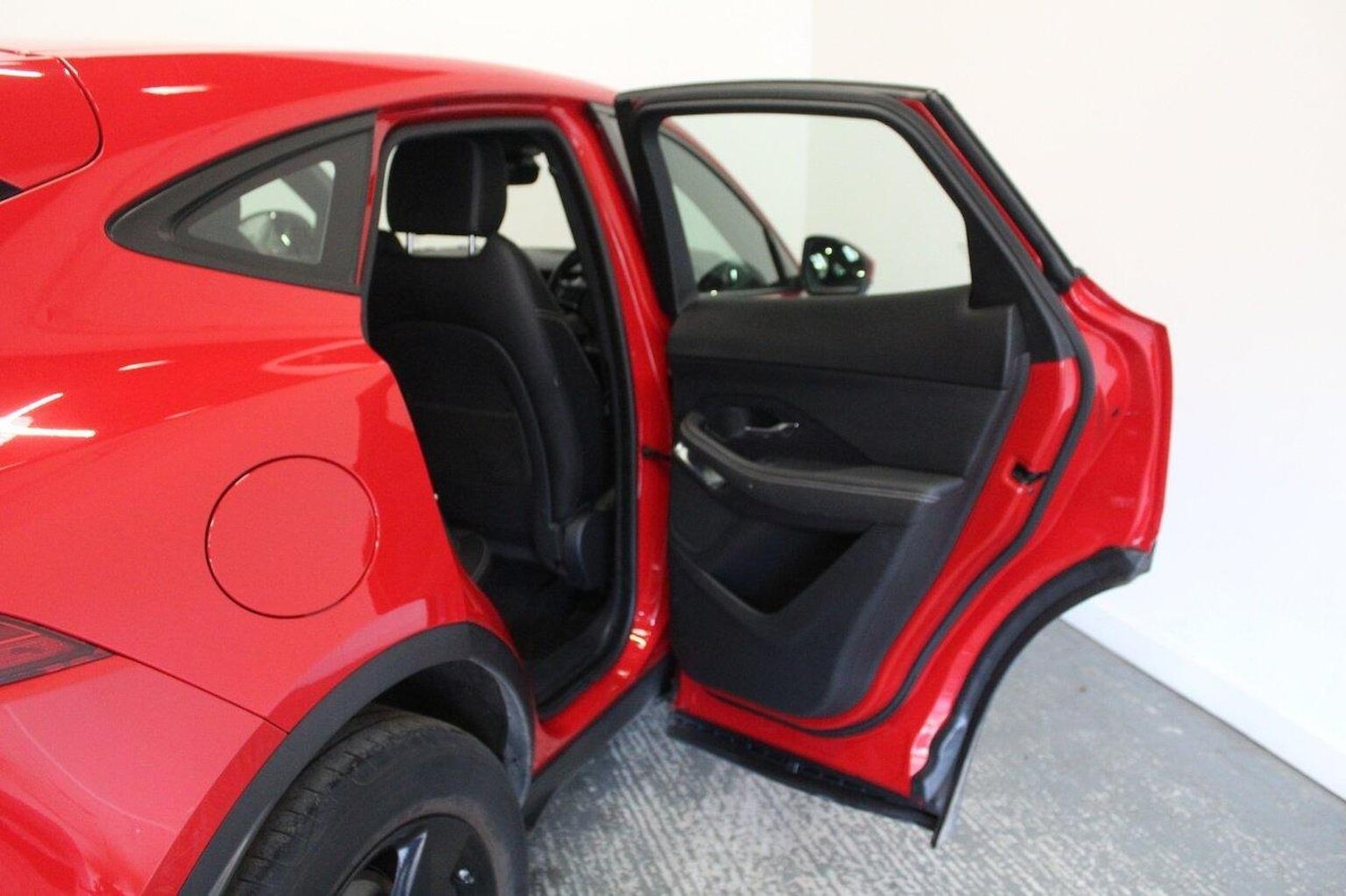 Used Jaguar E-Pace 2019 for sale - 77464592: Photo 27