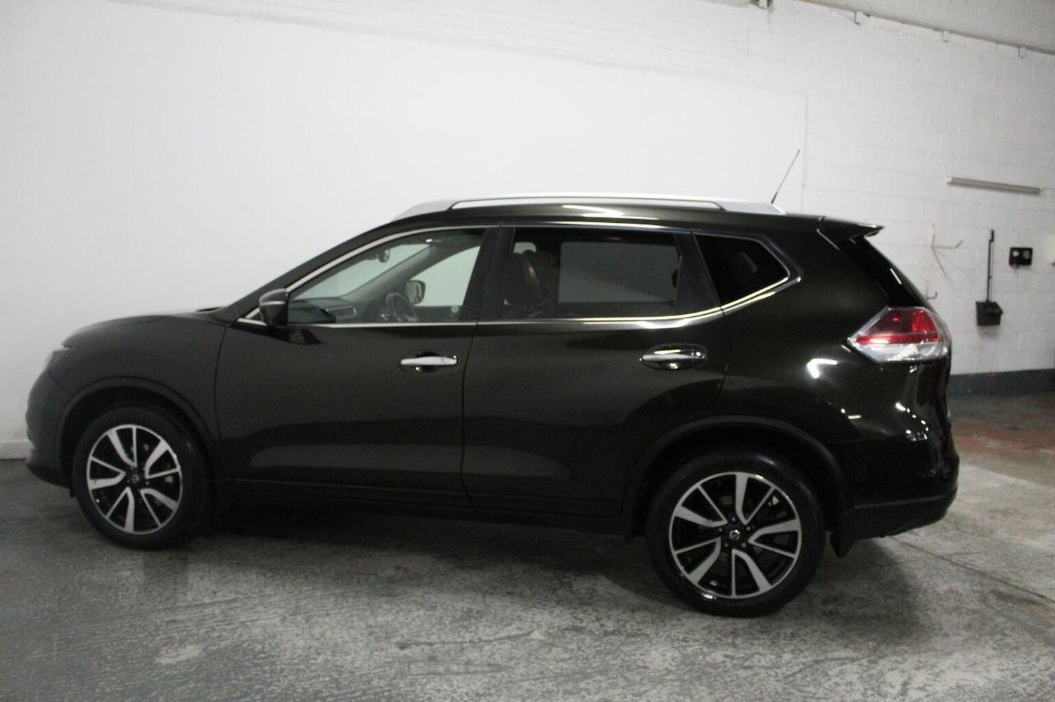 Used Nissan X-Trail 2017 for sale - 76830361: Photo 11