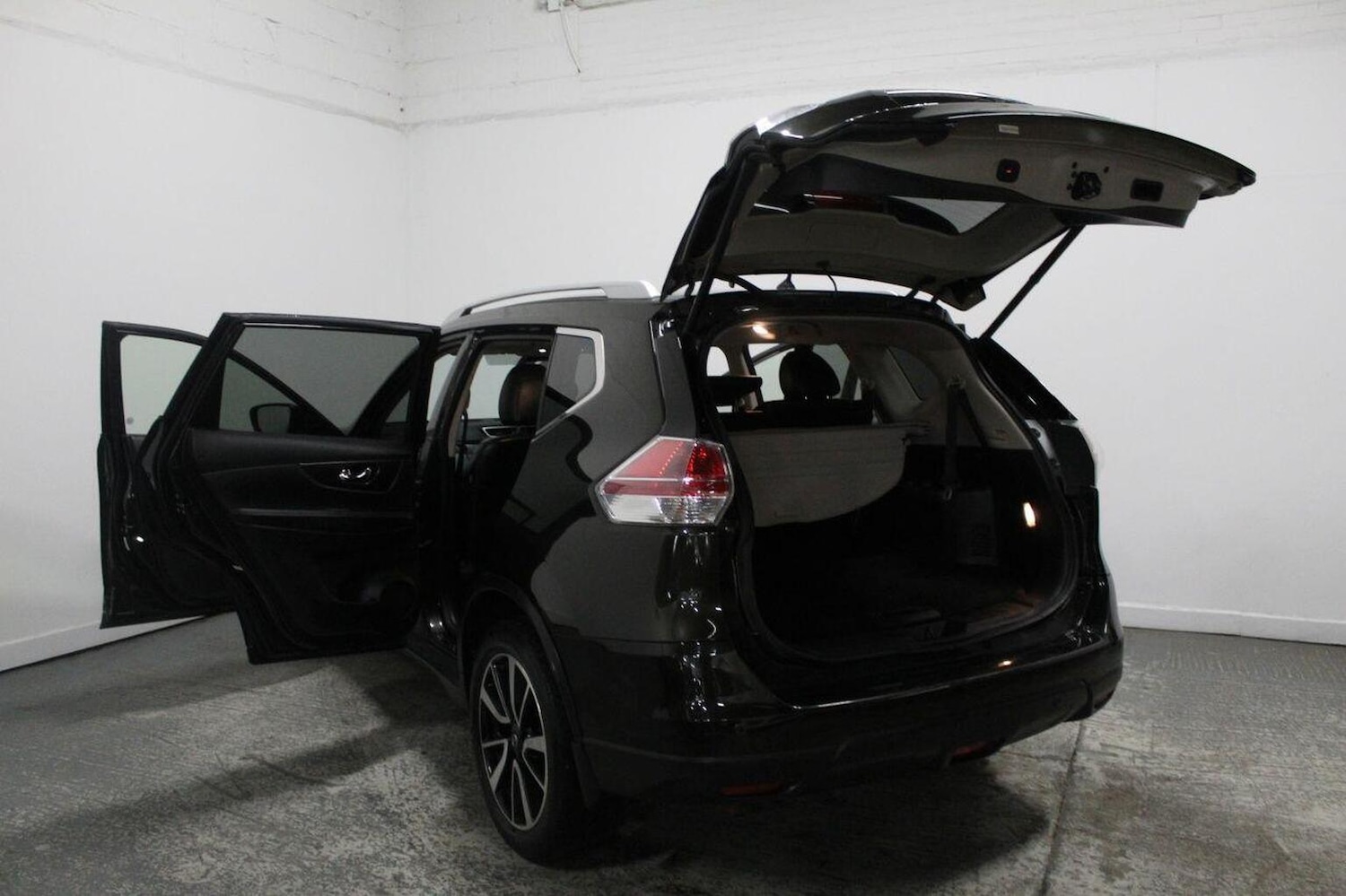 Used Nissan X-Trail 2017 for sale - 76830361: Photo 21