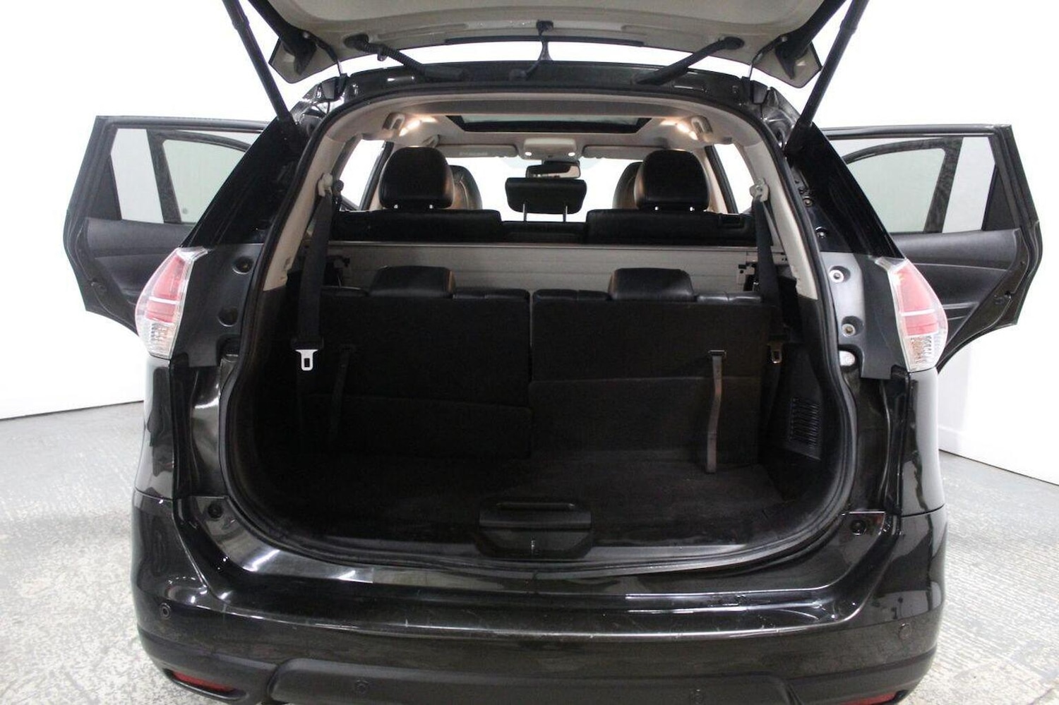 Used Nissan X-Trail 2017 for sale - 76830361: Photo 23