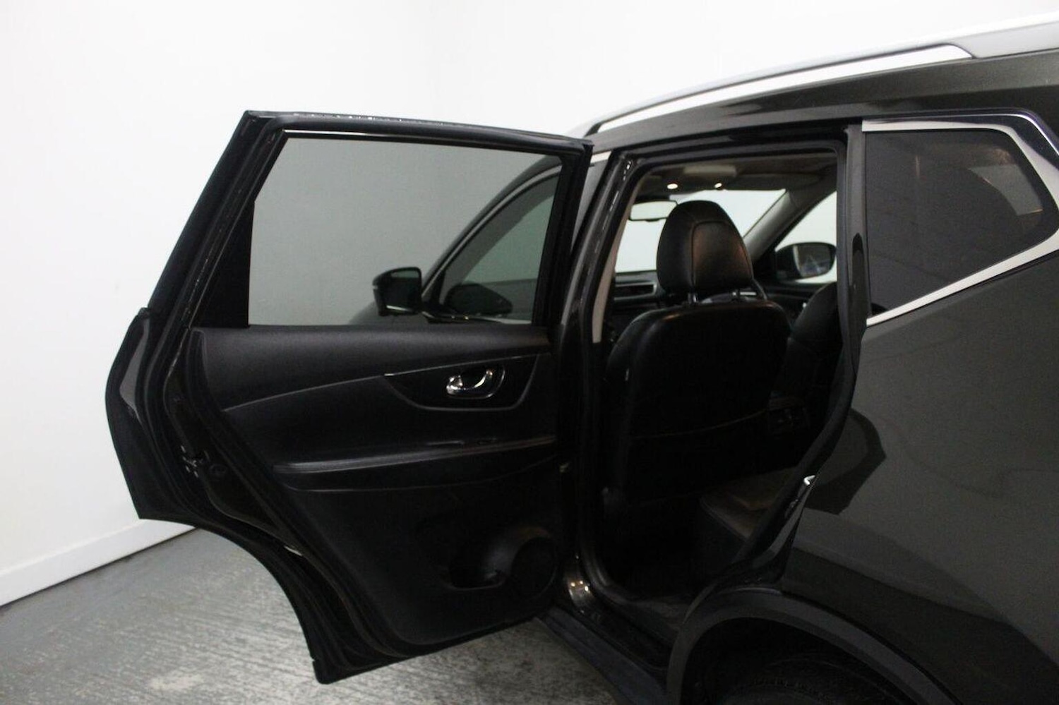 Used Nissan X-Trail 2017 for sale - 76830361: Photo 30