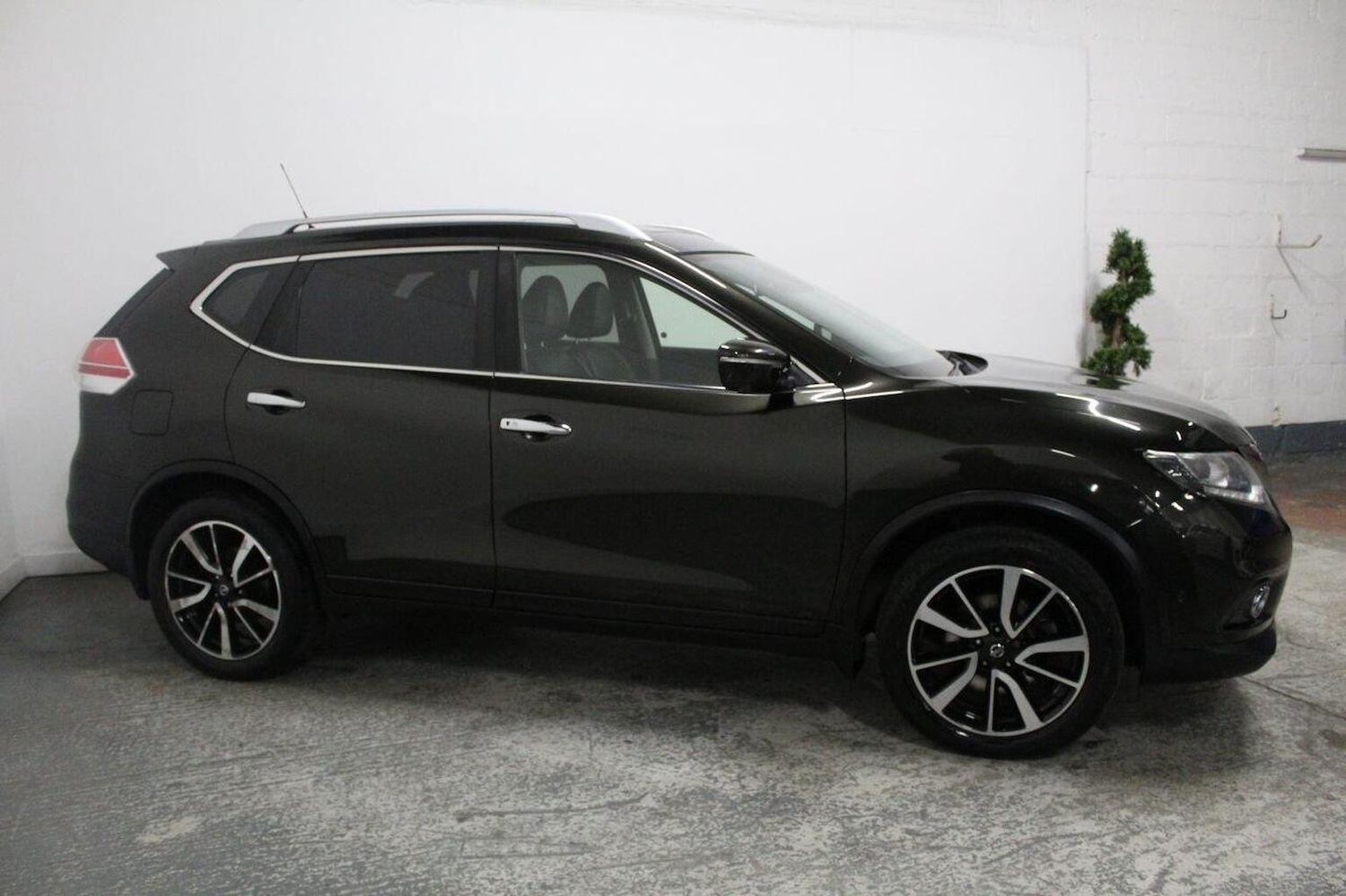 Used Nissan X-Trail 2017 for sale - 76830361: Photo 4