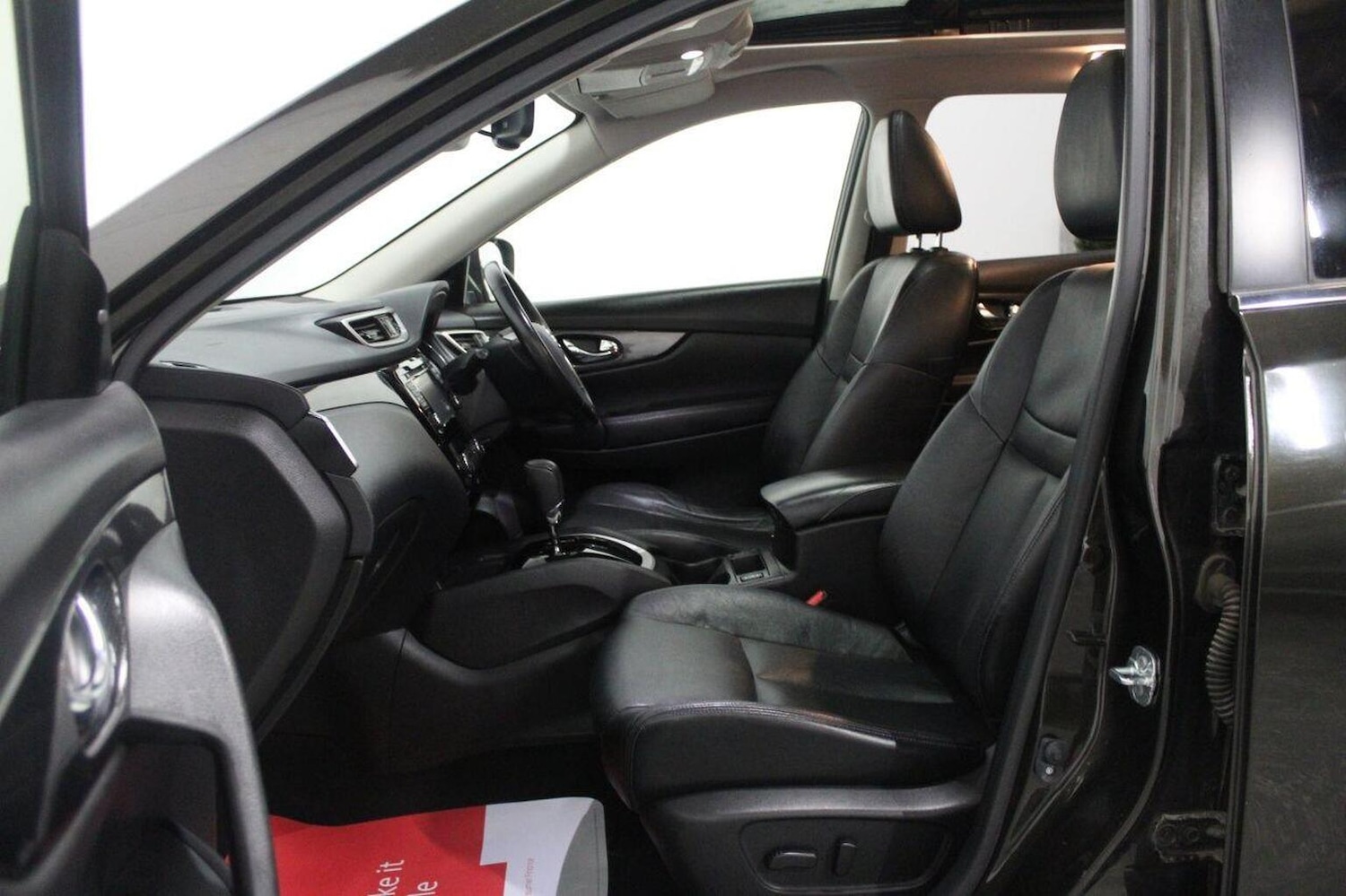 Used Nissan X-Trail 2017 for sale - 76830361: Photo 57