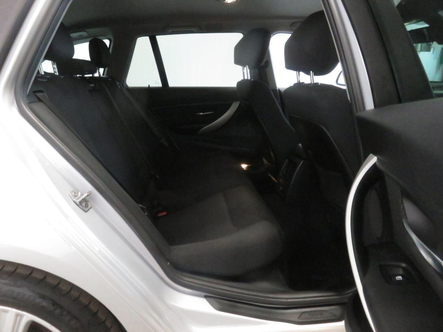 Used BMW 3 Series 2012 for sale - 77937910: Photo 51