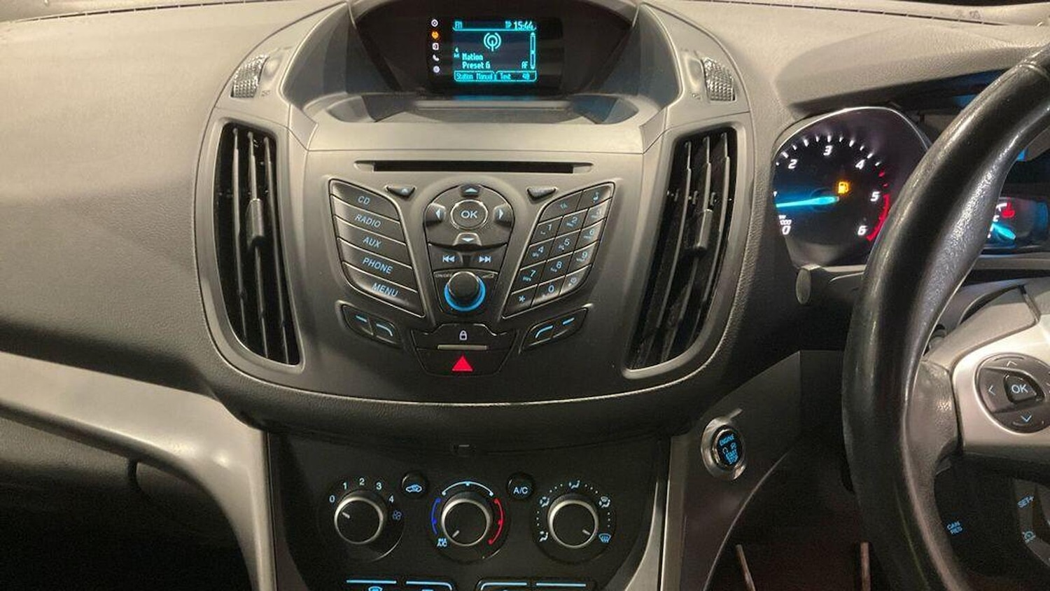 Used Ford Kuga 2015 for sale - 76186586: Photo 16
