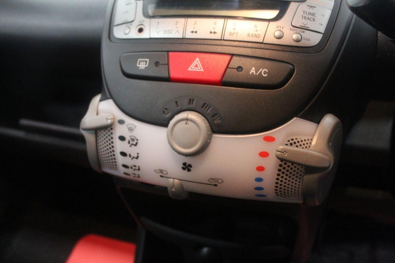 Used Citroen C1 2013 for sale - 77423442: Photo 34