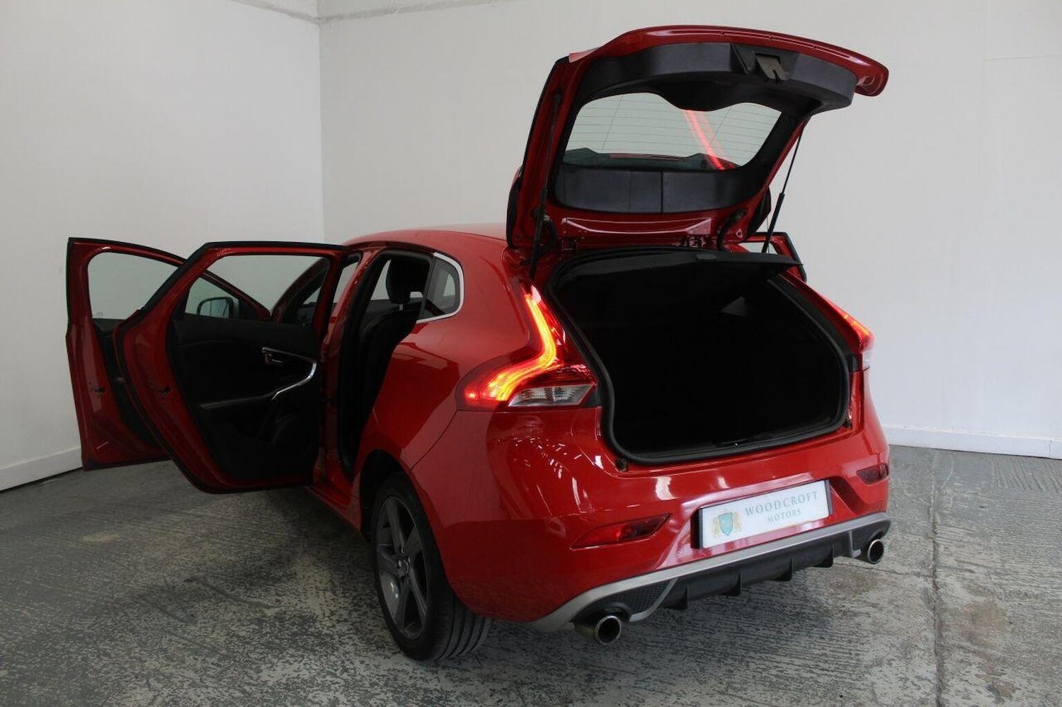 Used Volvo V40 2016 for sale - 78084394: Photo 19