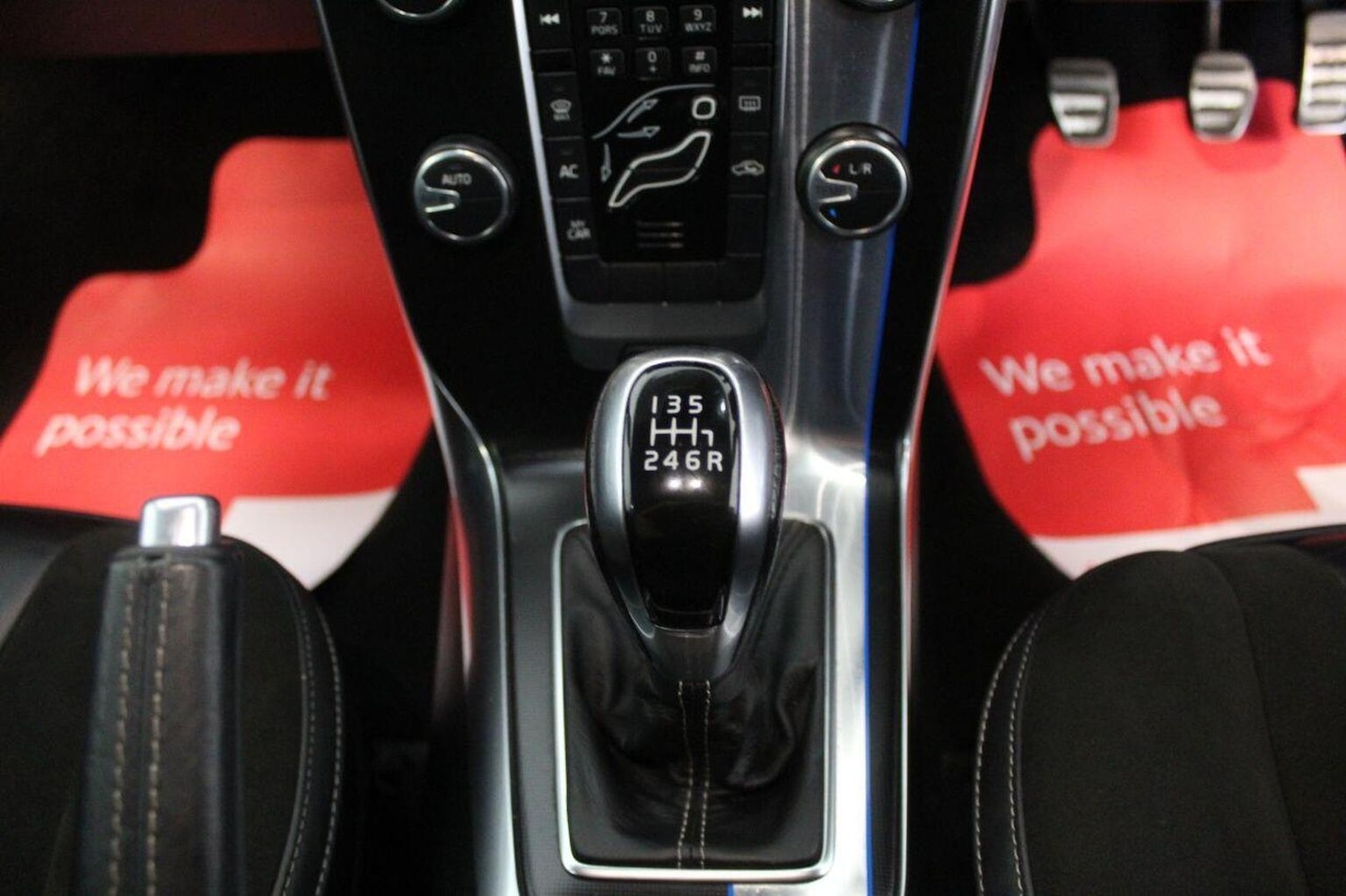 Used Volvo V40 2016 for sale - 78084394: Photo 37