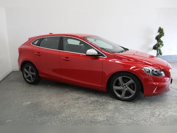 Used Volvo V40 2016 for sale - 78084394: Photo
