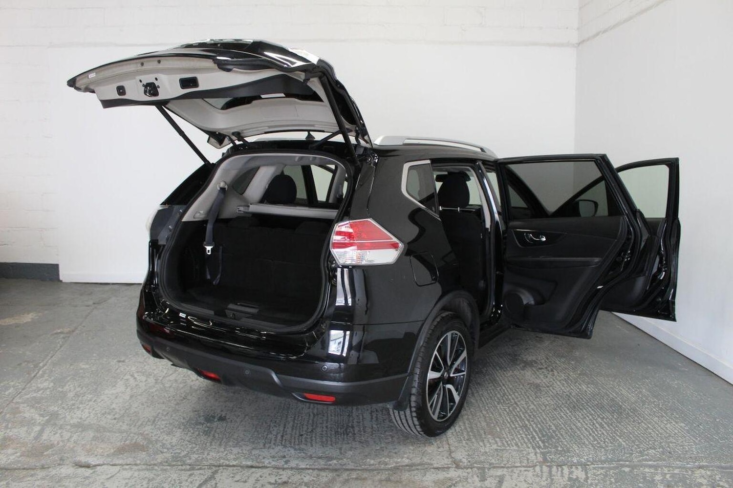 Used Nissan X-Trail 2016 for sale - 76741270: Photo 23