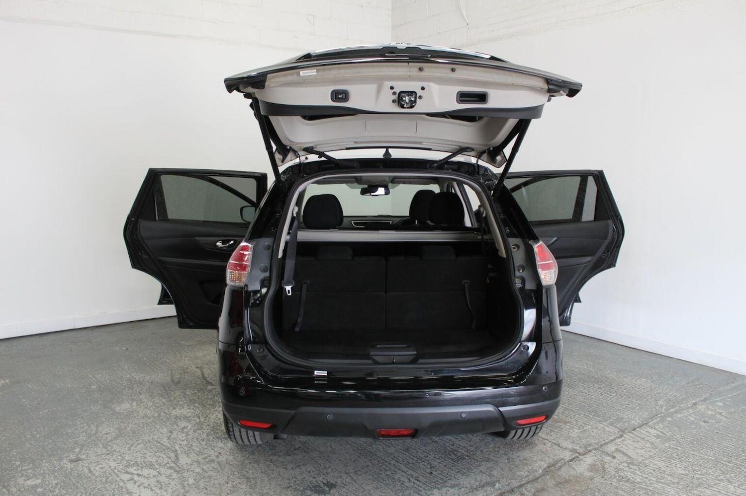 Used Nissan X-Trail 2016 for sale - 76741270: Photo 24