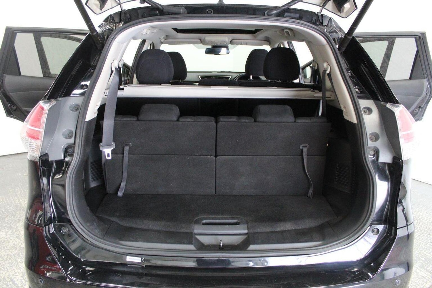 Used Nissan X-Trail 2016 for sale - 76741270: Photo 25