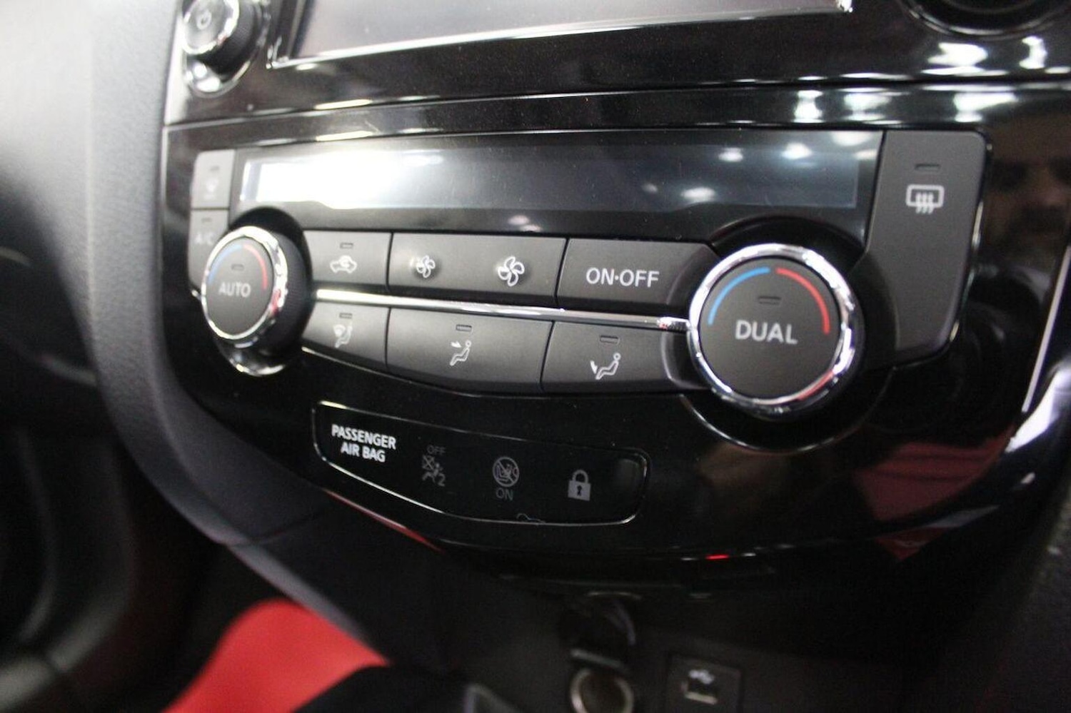 Used Nissan X-Trail 2016 for sale - 76741270: Photo 40