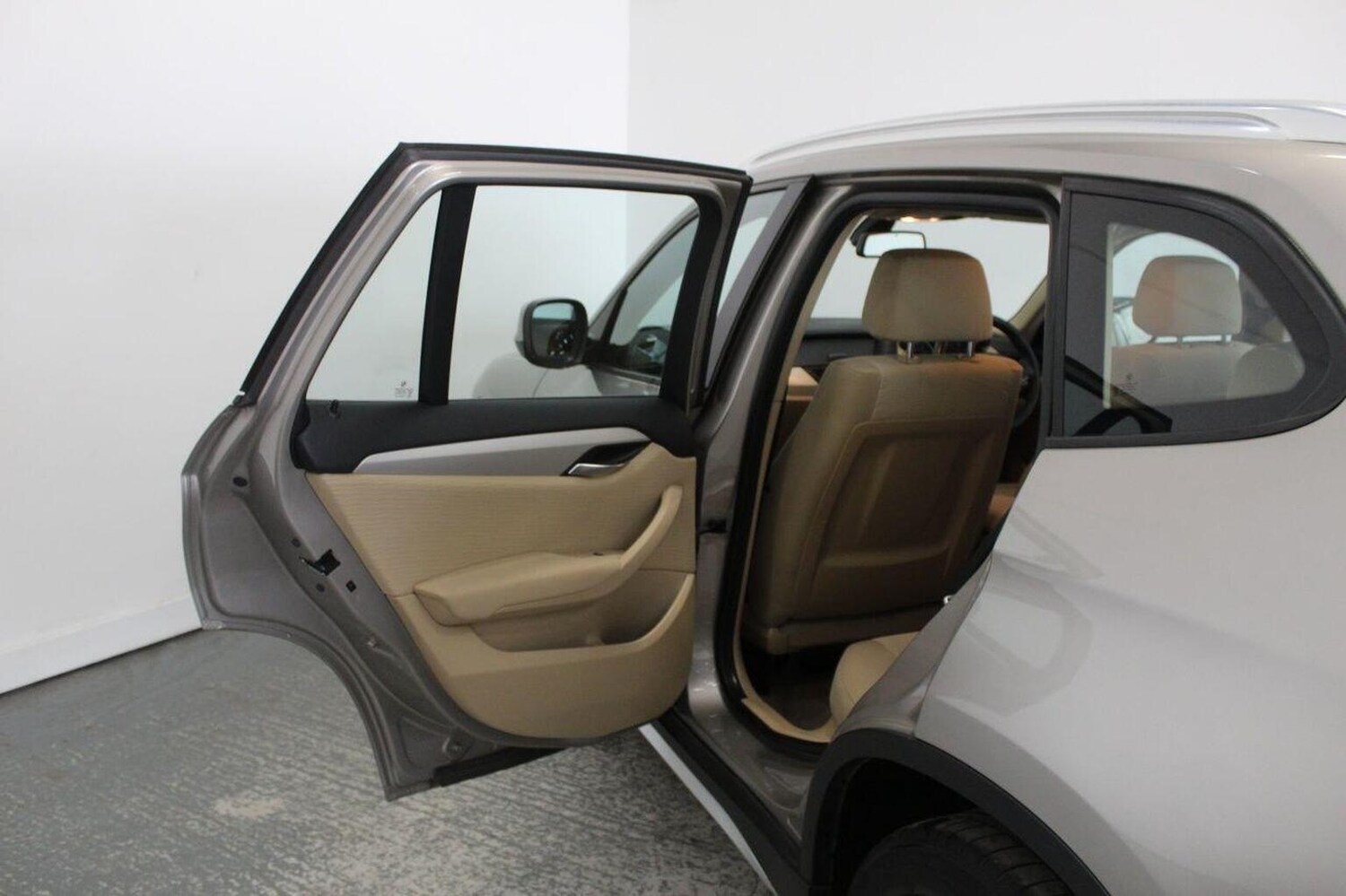 Used BMW X1 2010 for sale - 76631476: Photo 27