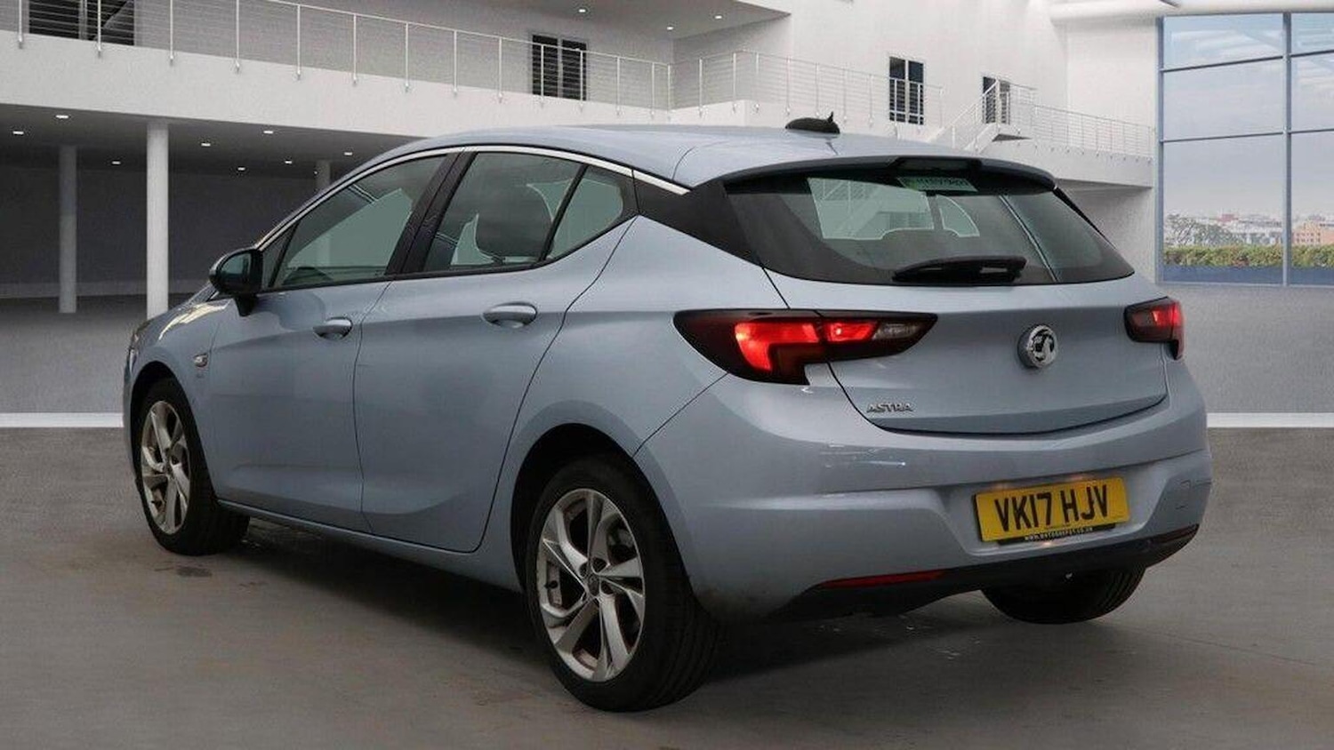 Used Vauxhall Astra 2017 for sale - 77220551: Photo 4