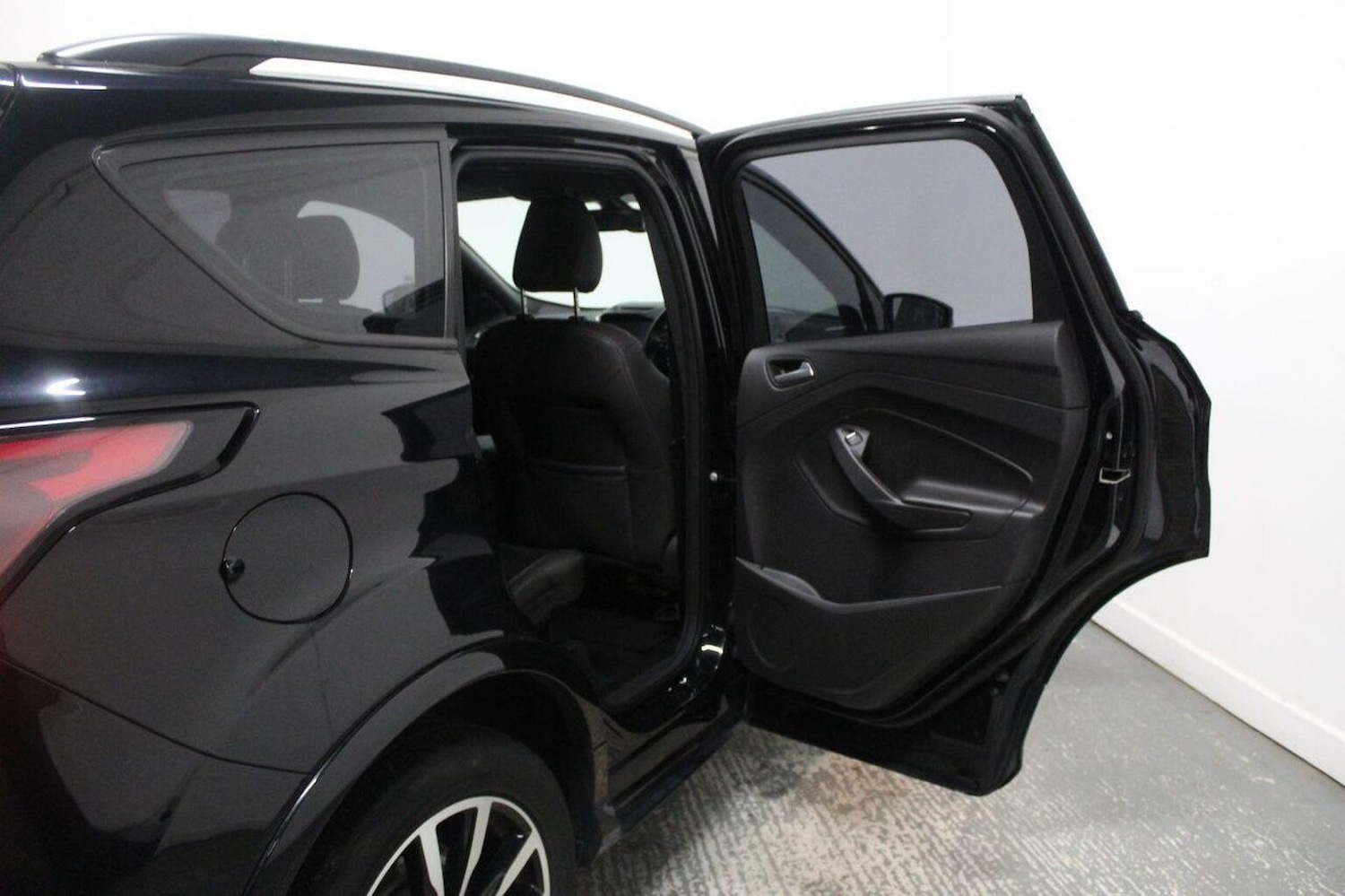 Used Ford Kuga 2017 for sale - 76583303: Photo 25