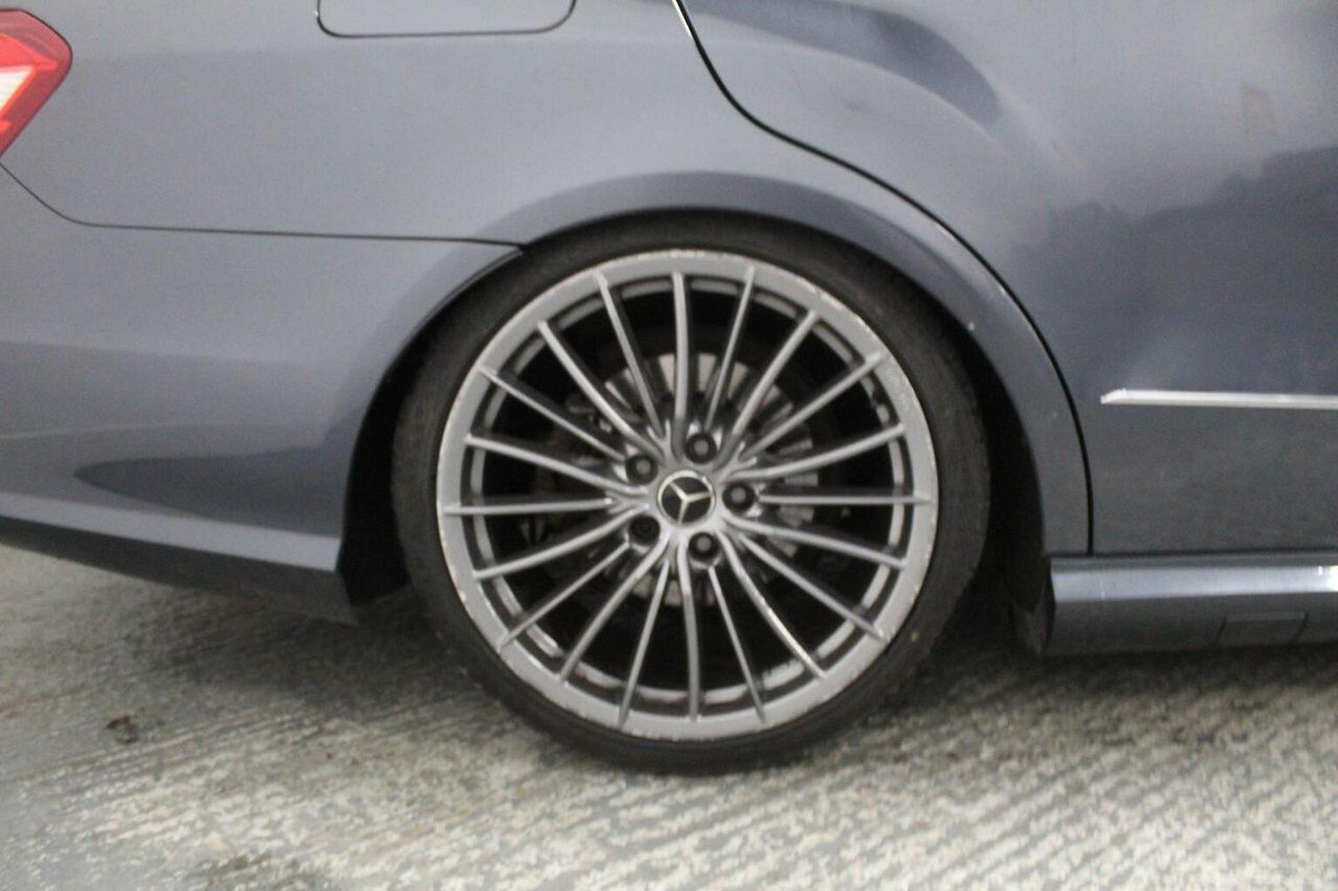 Used Mercedes-Benz E Class 2012 for sale - 76358149: Photo 57