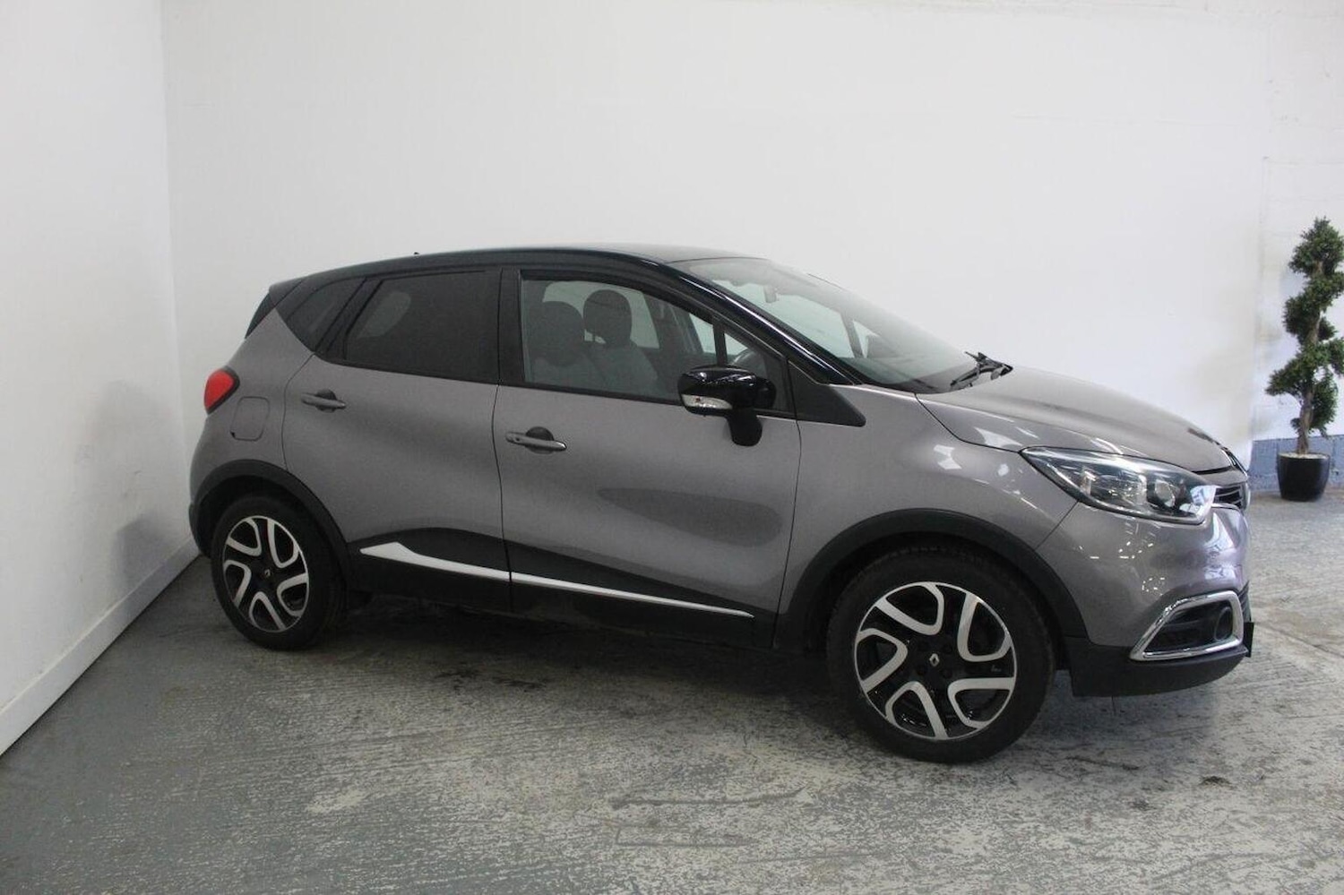 Used Renault Captur 2014 for sale - 77521973: Photo 10