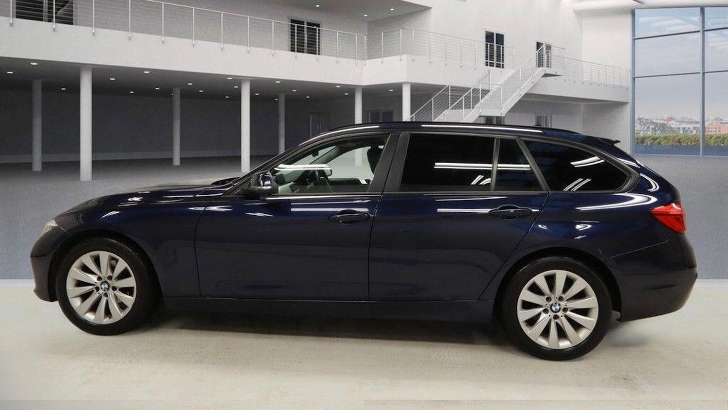 Used BMW 3 Series 2017 for sale - 77453355: Photo 11